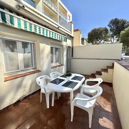 Apartment Almadrague 02