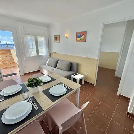 Apartment Almadrague 02 *